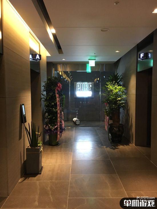 终于在今日,魔音糯米来到了韩国,亲赴蓝洞本部以证清白,到底蓝洞方面